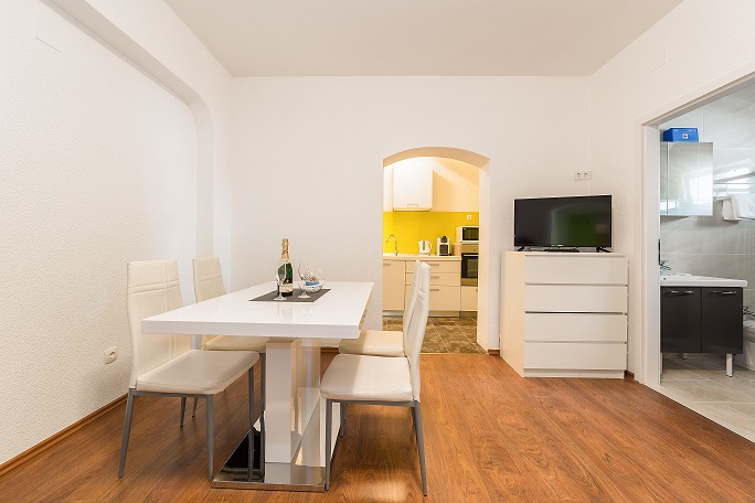 Marina 2+1 no.1 (1000-MVS)