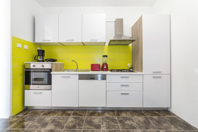 Marina 4+1 no.2 (1000-MVS)