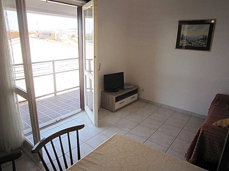 Smilja 2+2L (1005-RVS-A2)