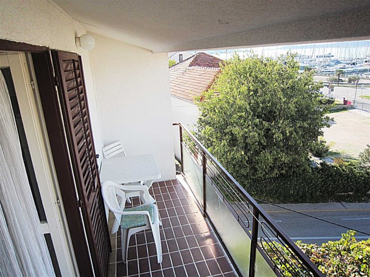 Smilja 2+2L (1005-RVS-A2)