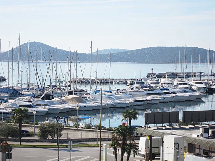 Smilja 2+2L (1005-RVS-A2)