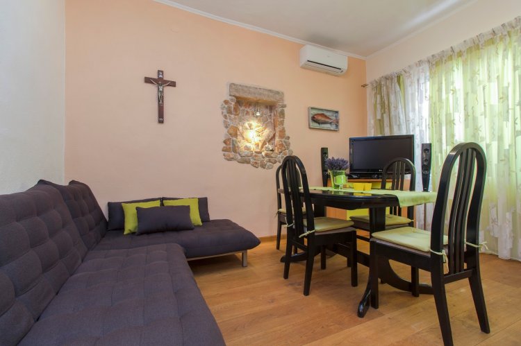 Nevo A2+2 no.1 (1009-MVF)