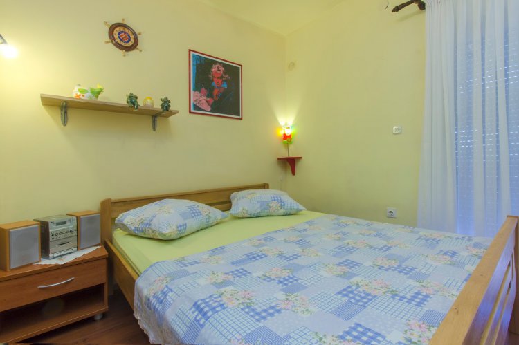 Nevo A4+2 no.2 (1009-MVF)