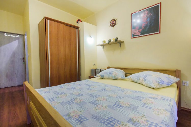 Nevo A4+2 no.2 (1009-MVF)