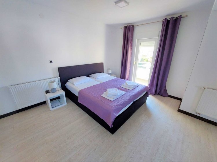 Daniel Studio no.3 (1012-DVS)