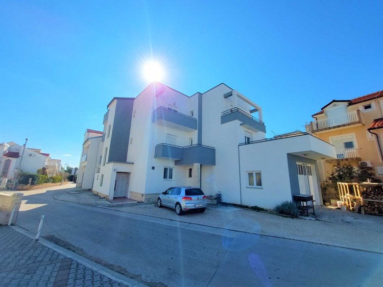 Daniel Studio no.4 (1012-DVS)