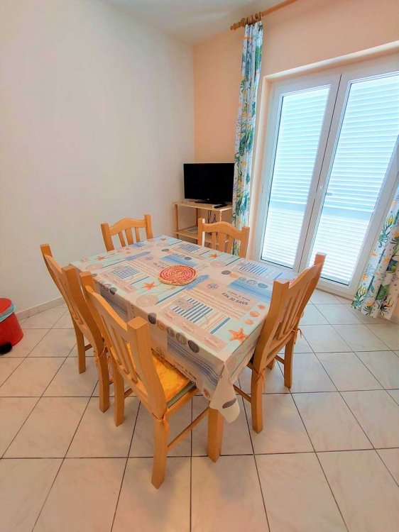 Neva A4 no.2 (1014-AVN-A2)