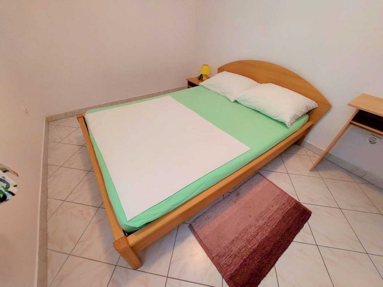 Neva A4 no.2 (1014-AVN-A2)