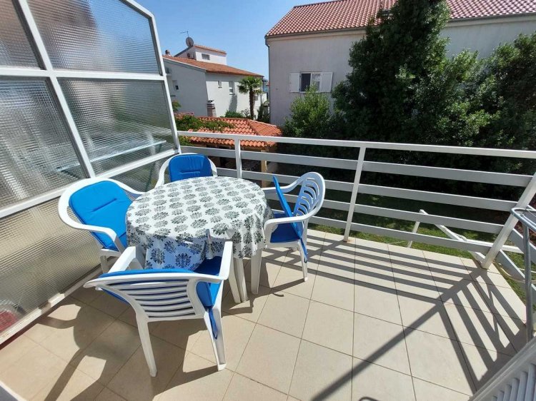 Neva A4 no.2 (1014-AVN-A2)