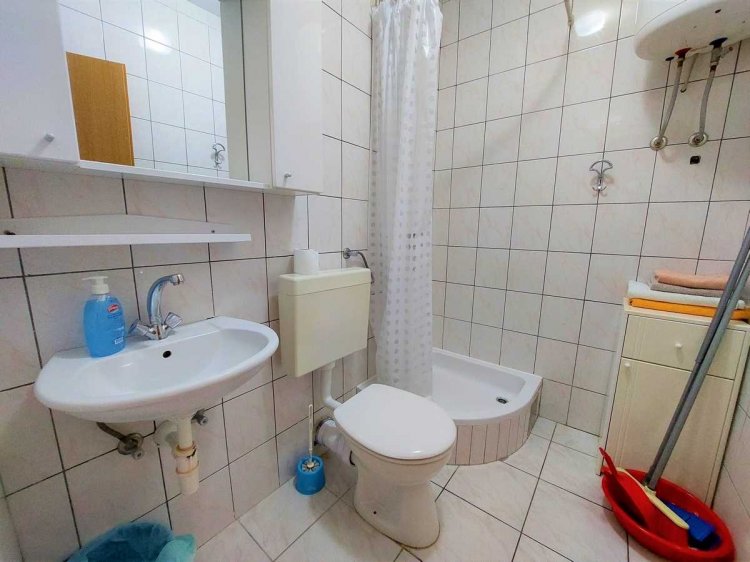 Neva A4 no.2 (1014-AVN-A2)