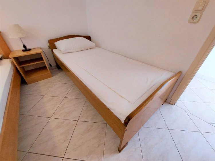 Neva A4+1 no.4 (1014-AVN-A4)