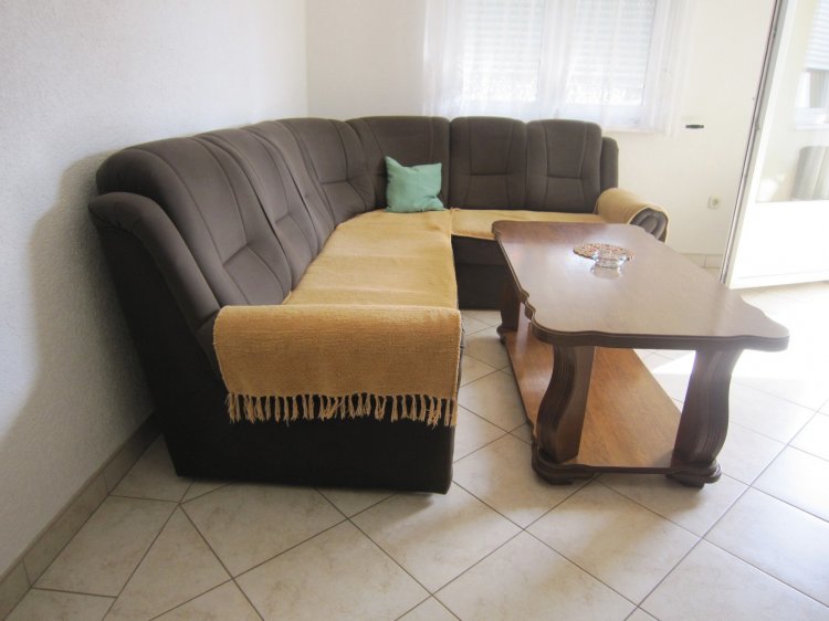 Milic A4+1 no.2 (1015-MVI)