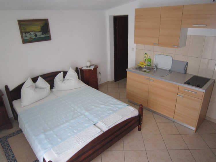 Bella Vita A2 studio no.2 (1001-IVČ-A2)