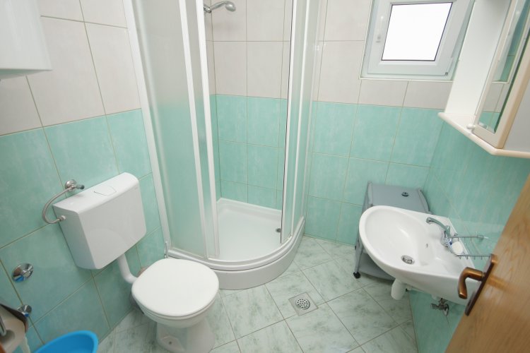 Two bedroom apartment with balcony and sea view Rogoznica (A-5269-b)