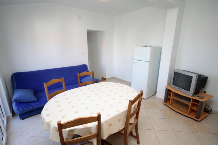 Two bedroom apartment with terrace and sea view Rogoznica (A-5269-d)