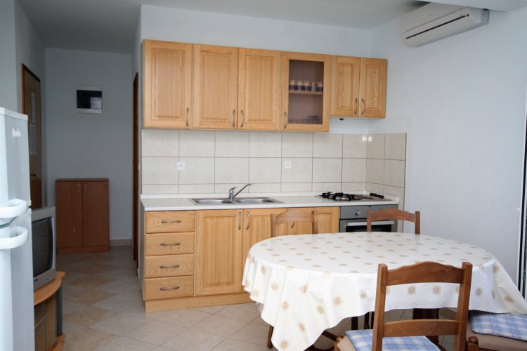 Two bedroom apartment with terrace and sea view Rogoznica (A-5269-d)