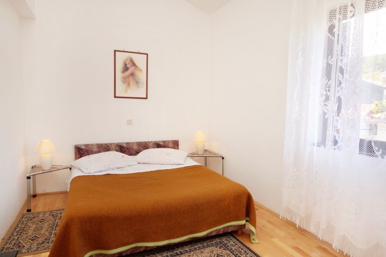 Four bedroom apartment with terrace and sea view Punat, Krk (A-5328-a)