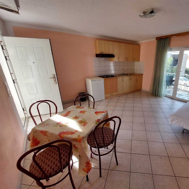 Popic A2+2 no.1 (1025-PVM-A1)