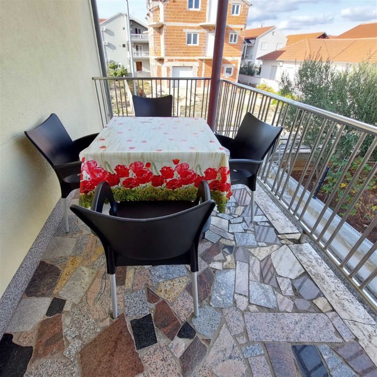 Popic A2+2 no.2 (1025-PVM-A2)