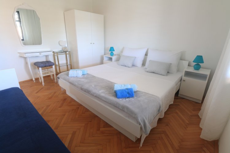 Erna apartment 8+3