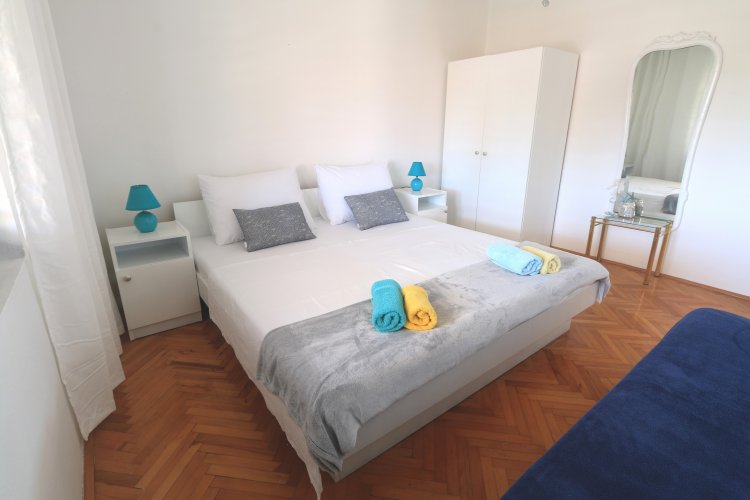 Erna apartment 8+3