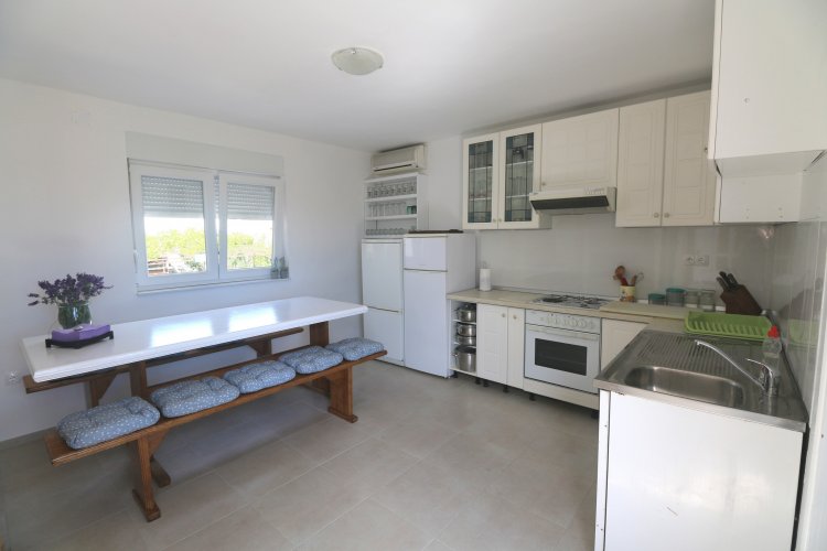 Erna apartment 8+3