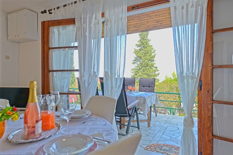 Two bedroom house with terrace and sea view Postira, Brač (K-6052)