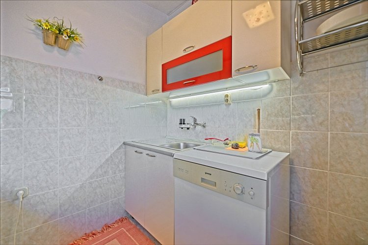 Two bedroom house with terrace and sea view Postira, Brač (K-6052)