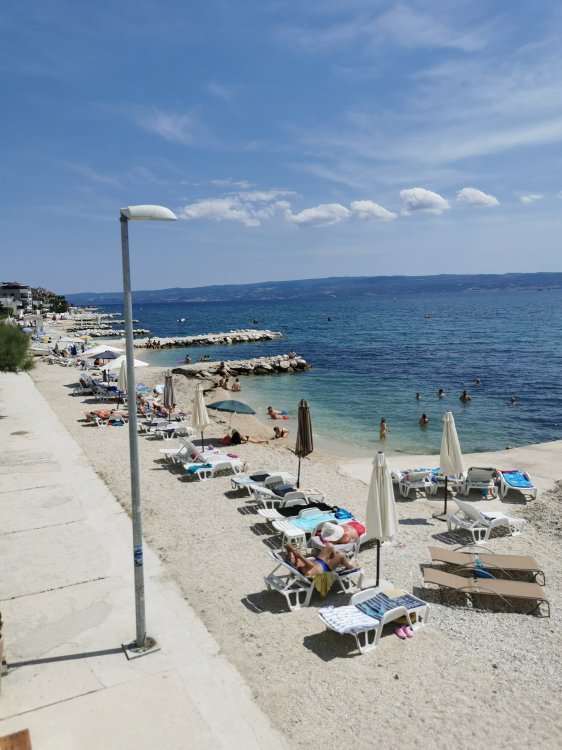 Two bedroom apartment near beach Podstrana, Split (A-6113-a)