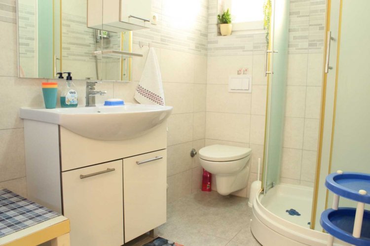 Apartment Garden house A2+1