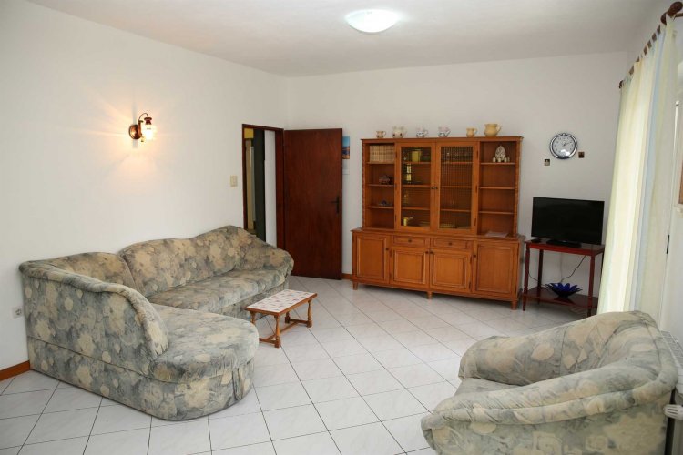 Apartment Arapov A4+1