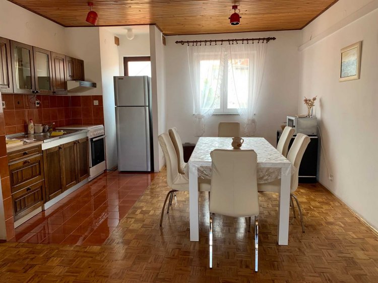 Grgo A4+1 2.kat (1018-AVG)