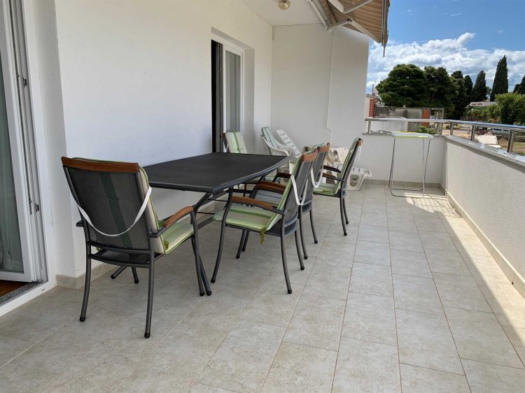 Grgo A4+1 2.kat (1018-AVG)