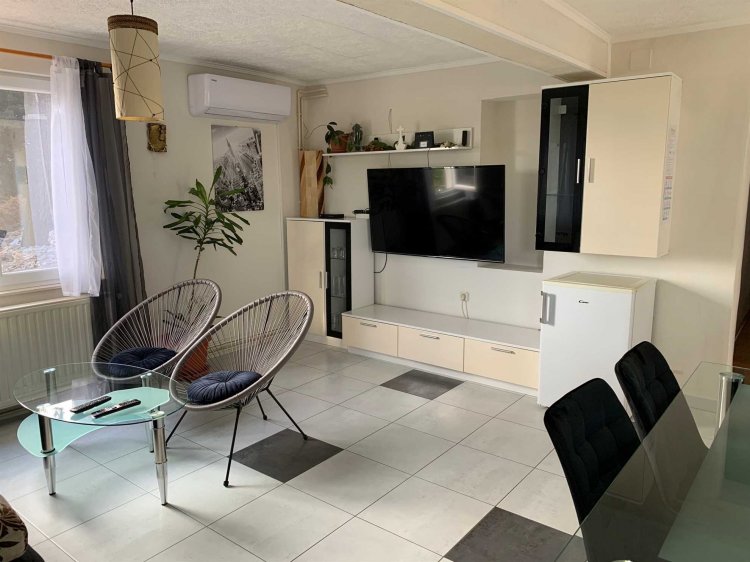 Jurin A6 priz (2027-ZPJ-A2)