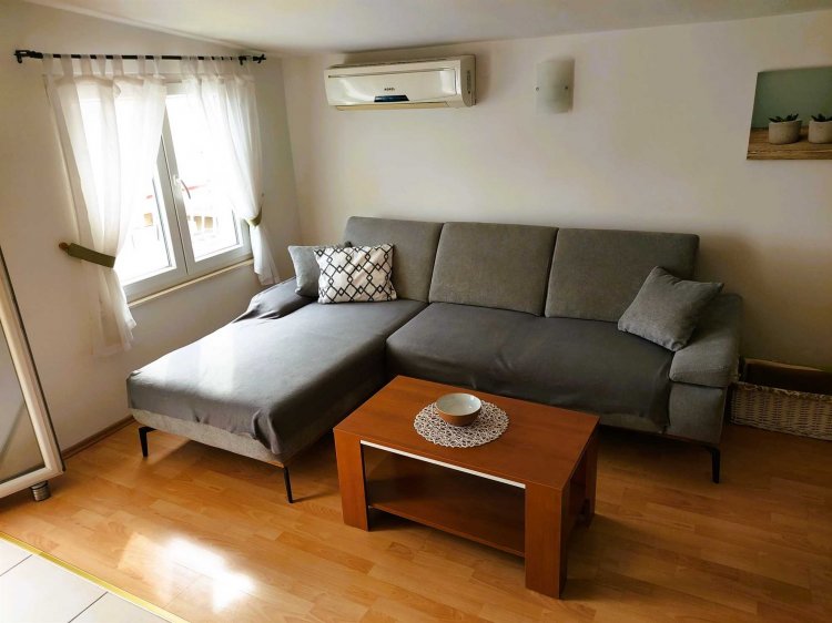 Apartment Madlena A2+2 Šibenik