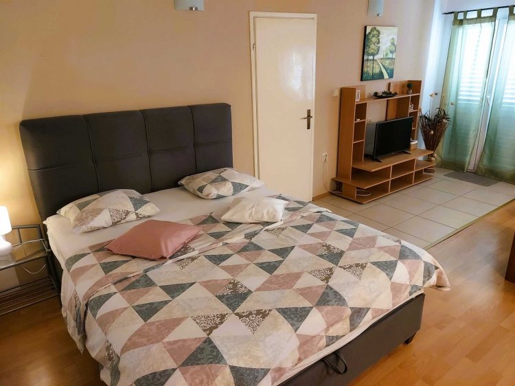 Apartment Madlena A2+2 Šibenik