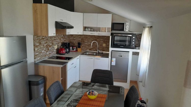 Apartment Edi A4+1 Vodice