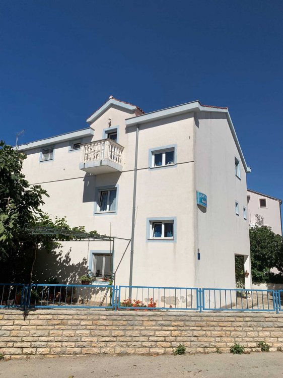 Apartment Jukic A6+2 no.2