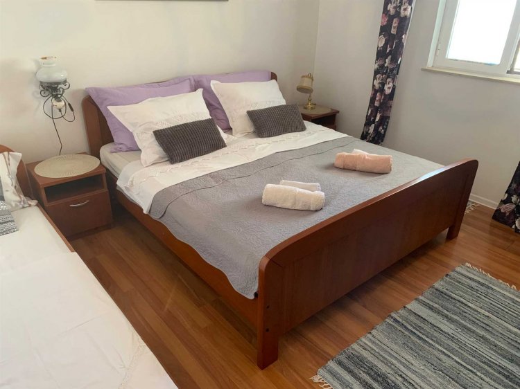 Apartment Jukic A6+2 no.2