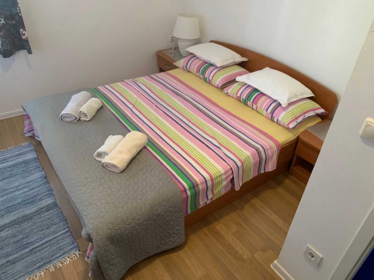 Apartment Jukic A6+2 no.2