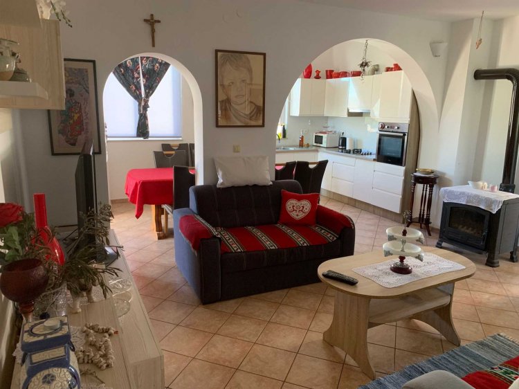 Apartment Jukic A6+2 no.2