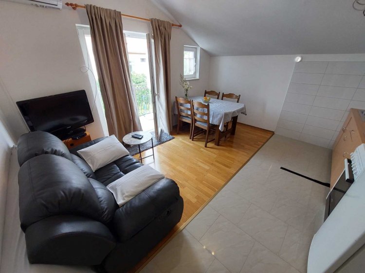 Apartment Josic Vodice