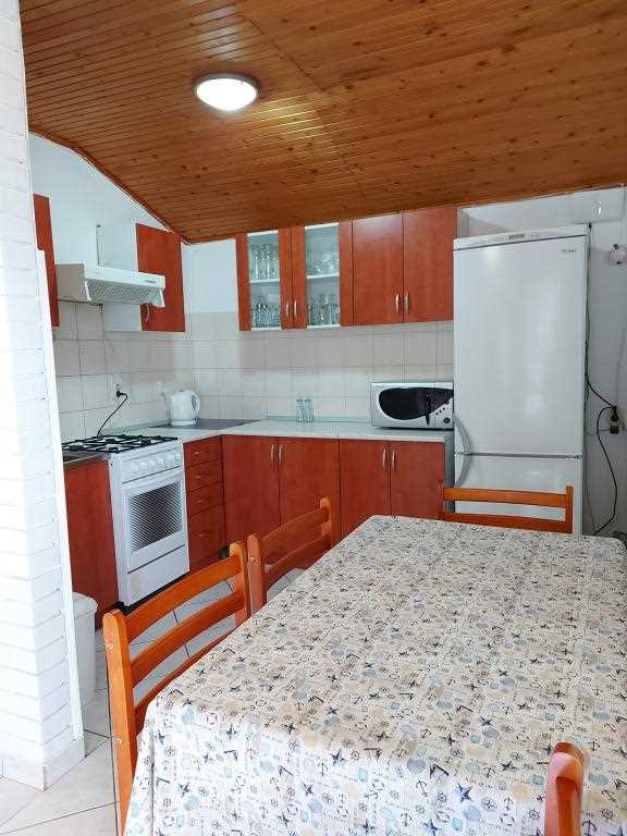 Apartment Sabunike A6
