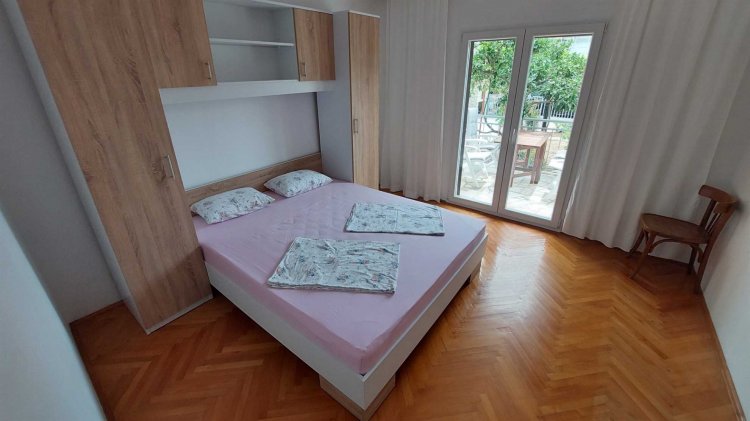 Apartment Loza 4+1 prizemlje no.1