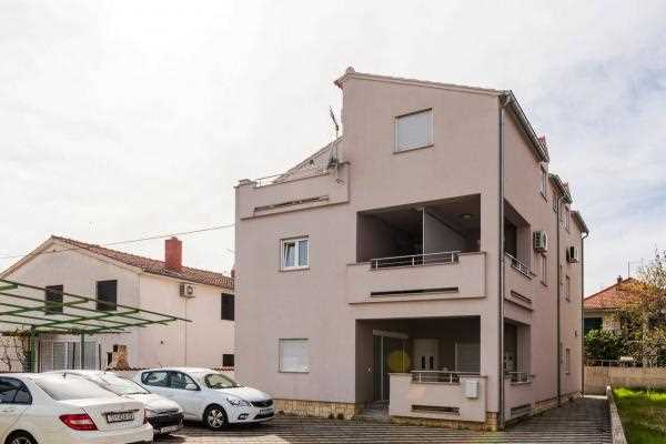 Apartment Beni A2+2 no.3