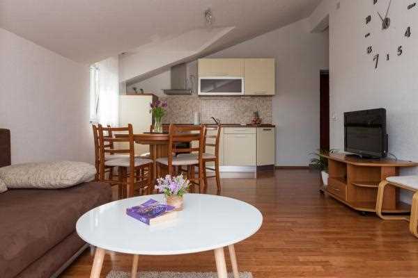 Apartment Beni A4+2 no.5