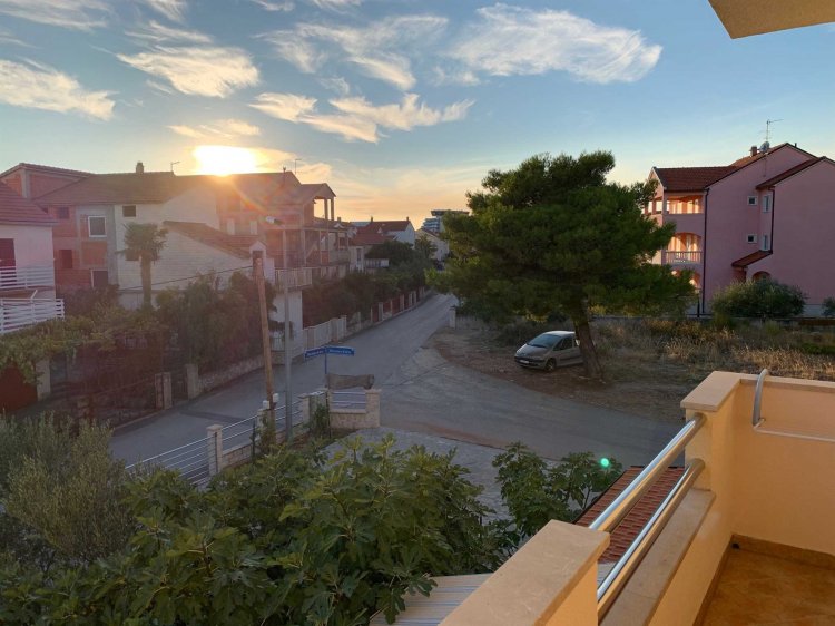 Baric app no.1 (1050-FVB)