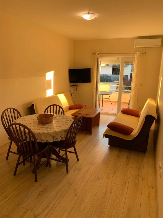 Baric app no.1 (1050-FVB)